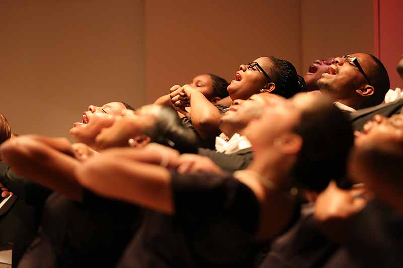 Seriously praising the Lord, is a good time too. (Photo by Marti Stone)