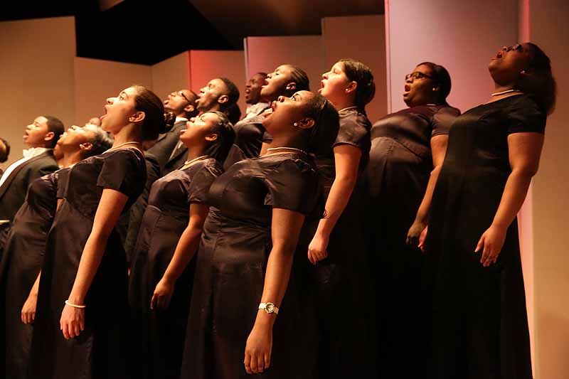 Raising their voices to the heavens. (Photo by Marti Stone)