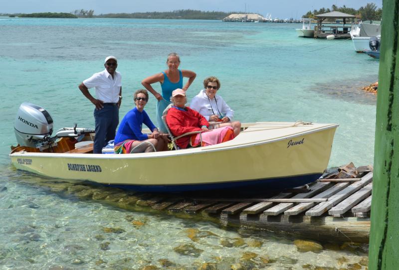 Ansil Saunder’s skiff, one of a few boats that are designed and built on Bimini. On board: Saunders, Jenny Swing, Sue Armstrong, Deedee Conover and Mary Riley. (Photo by Lynda Clancy)