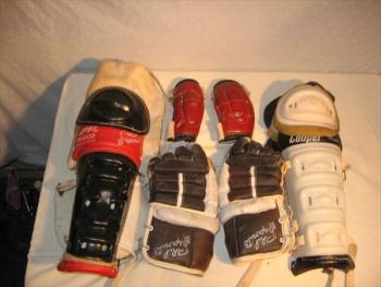 Ice Hockey Equipment (Corinna)