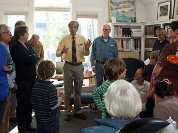 Center, Rockport Town Manager Rick Bates makes a brief speech before announcing the new library director. (Photo by Holly S. Edwards)