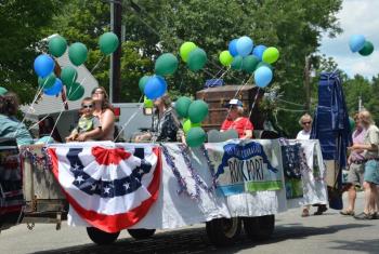 The Rockport 125th Committee float.