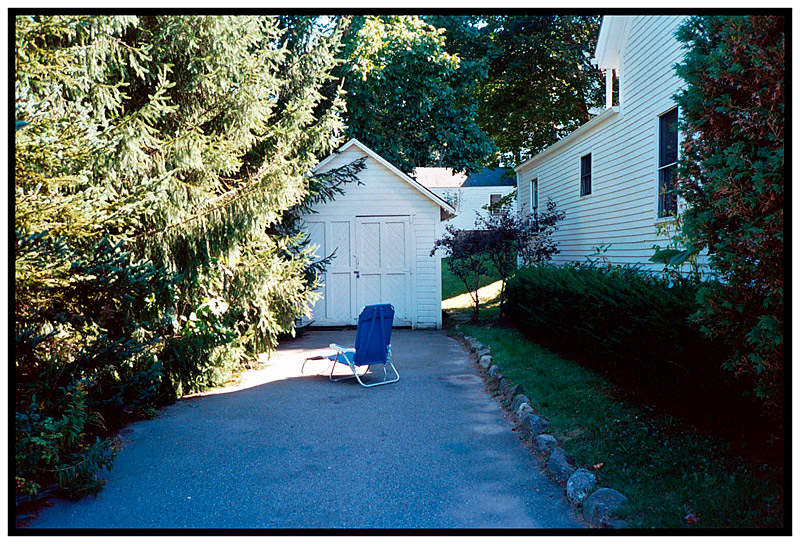 CAMDEN – Lawn chair.