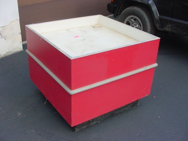 Retail product display table (Belfast)
