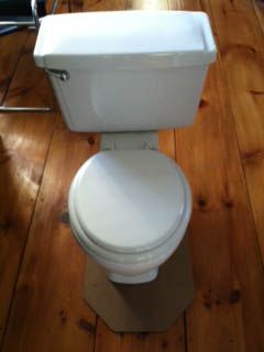 2 toilets, fully functional (Portland)
