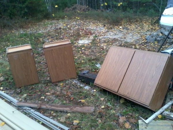 FREE Cabinets (Limington)