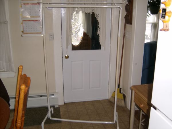Metal Clothes Rack w/ Top Shelf (Fairfield)