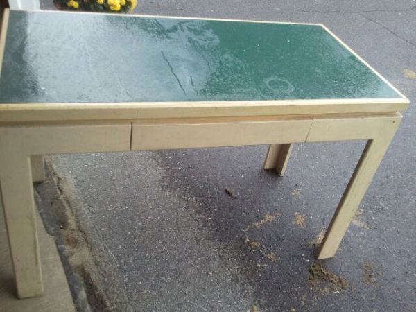 2 Tables (FREE) (Gardiner) 2 Tables (FREE) (Gardiner)