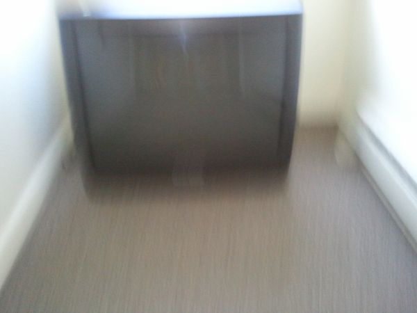 32 inch TV free (Bradley)