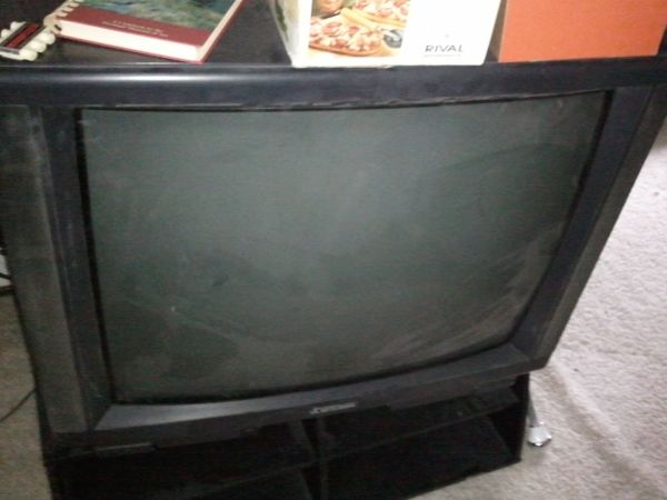 LARGE TV (BANGOR)