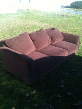 Curb alert free couch (Biddeford)