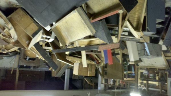 Free wood/lumber (bath)