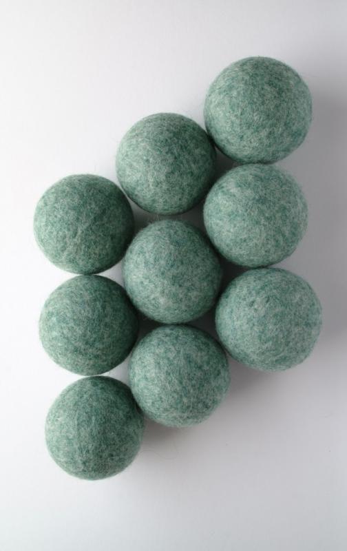 A wool dryer ball is a felted ball of wool that you use in your clothes dryer to help separate your clothes. (photo: LooHoo)