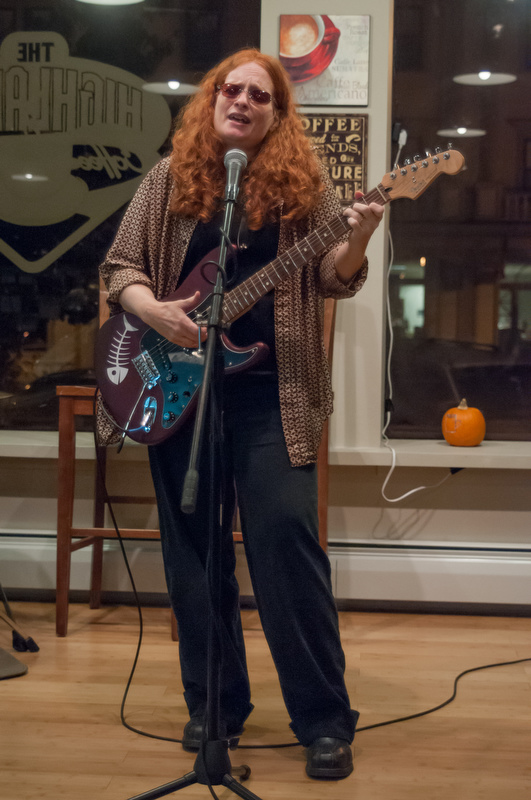 Vicky Anders always wows the crowd with her guitar playing and singing. (Photo by Ron Hawkes)