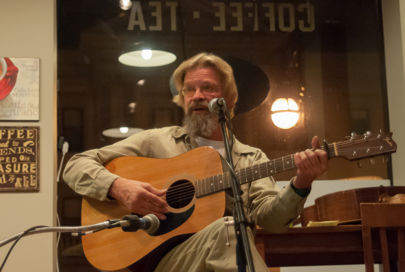 Tim Hill, one of my personal favorites, reminds me of an early Kris Kristofferson. (Photo by Ron Hawkes)