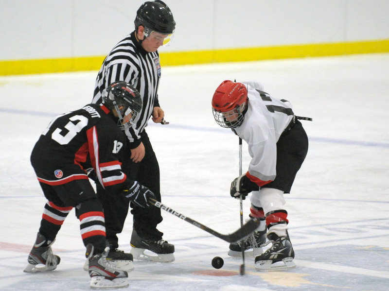The MCSA Storm Squirts Tier 3 team hosted the Maine Gladiators from Lewiston/Auburn Sunday and the two teams skated to a 4-4 tie. (Photo by Ron Hawkes)