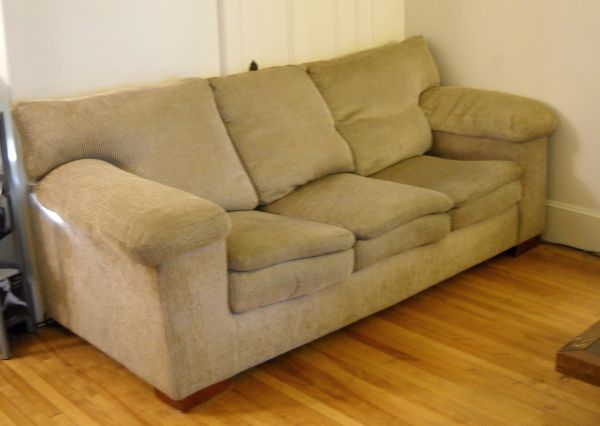 Free Couch (South Portland)