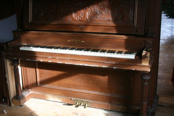 Free McPhail Upright Piano (Monroe)