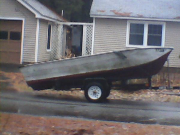 12-14' fiberglass boat shell (Old Orchard)