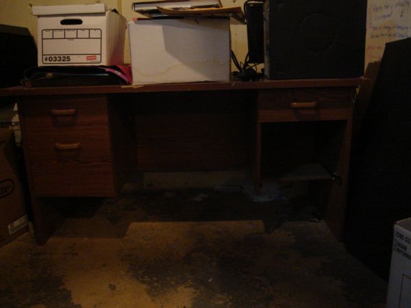 Wooden Desk (Portland)