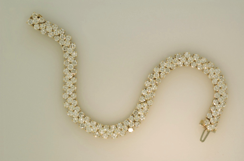 The bracelet features 11.8 carats of diamonds each in a separate setting and hinged to each other in an 18 carat yellow gold band. (Photo courtesy of Thomas Michael’s Jewelers)