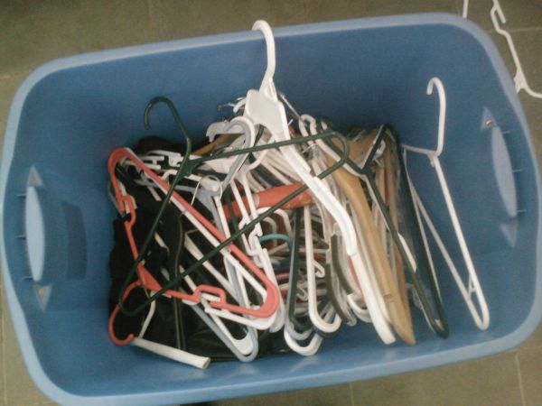 Box of 100+ clothes hangers (Portland )