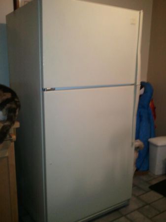 Whirlpool Refrigerator (Auburn)