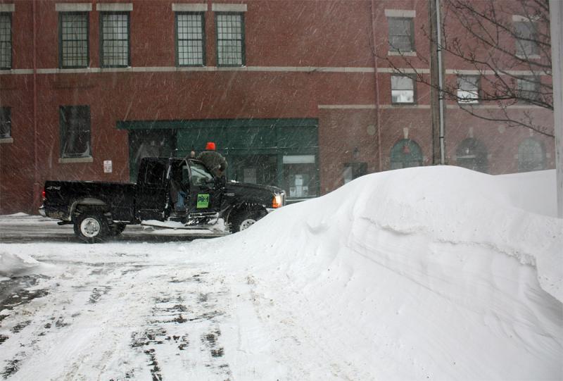Time for a new windshield wiper blade? (Photo by Holly S. Edwards)
