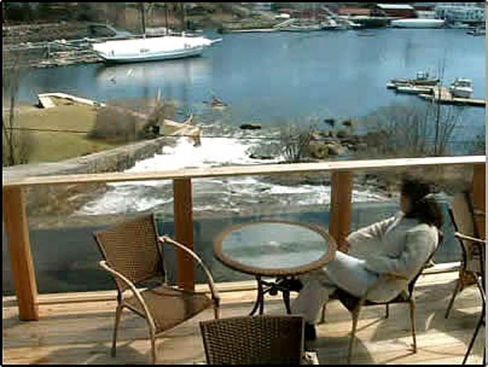 Breakfast on the rooftop deck of Camden Deli (Courtesy Rockland Maine Vacation)