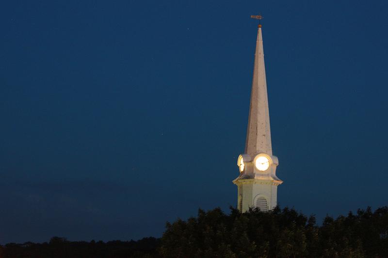 The steeple at Chestnut Street Baptist Chuch Thursday night. (Photo by Holly S. Edwards)