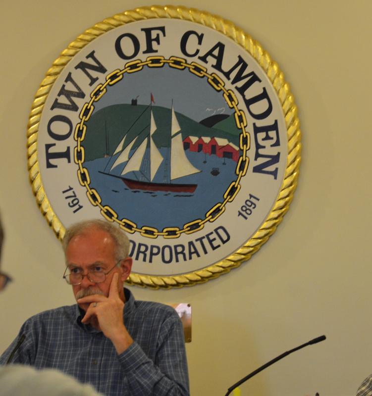 Camden Planning Board Chairman Lowrie Sargent lays out the process for the project proponents and opponents. (Photo by Lynda Clancy)