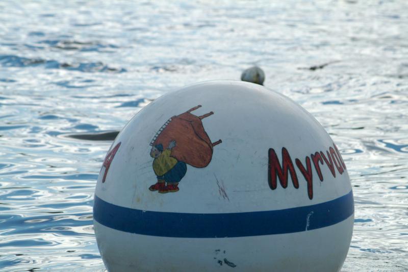 The mooring artist's interpretation of the owner's trade. (Photo: Shlomit Auciello)