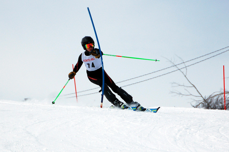 Michael Frampton cuts a pole tight as he heads down the hill to a third place finish for the boys. (Courtesy Steve Frampton)