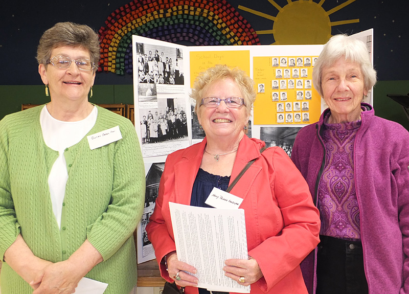 Susan Oakes-Cran, Nancy Palmer-VanDyke and Wanda Iott. (Photo by Chris Wolf)