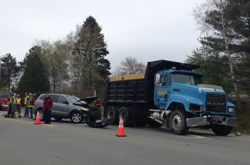 A May 15 crash on Route 17 in the Rockville area of Rockport occurred just after noontime, sending the driver of an SUV to the hospital. (Photo by Lynda Clancy)