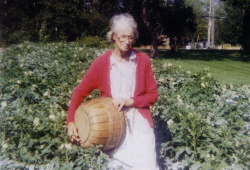 Elsie in the garden, 1980
Photo courtesy Lincolnville Historical Society Elsie Nickerson