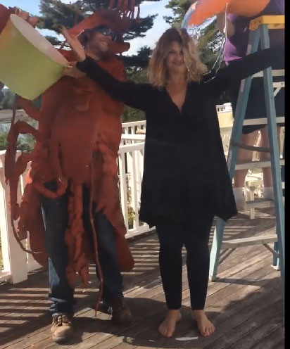 Kirstie Alley accepting the challenge. (Screen shot courtesy Kirstie Alley).