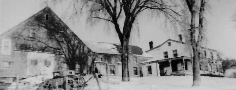 The farm at the head of Pitcher Pond, 2994 Belfast Road, is the last house in Lincolnville. The boundary with Northport is just beyond the farm.
Photo courtesy of the Lincolnville Historical Society 2994 Belfast Road