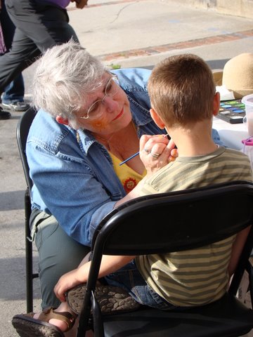 Elizabeth McKinney doing face painting. (Photo courtesy Elizabeth McKinney)