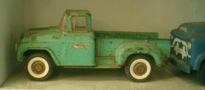 sam dyer’s trucks