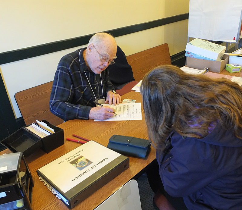 Sid Lindsley helps at the polls in Camden. (Photo by Lynda Clancy)