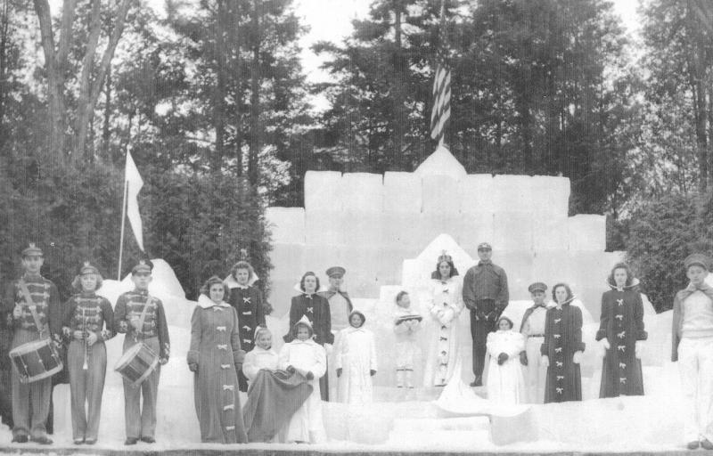 Coronation in Amphitheatre,1941. (Photo courtesy Barbara F. Dyer)