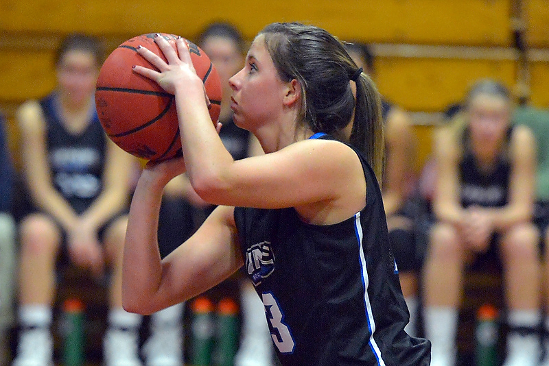University of New England junior Alanna Vose named to the Maine Women’s Basketball Coaches Association All-State Second Team. (Photo by Ron Hawkes)
