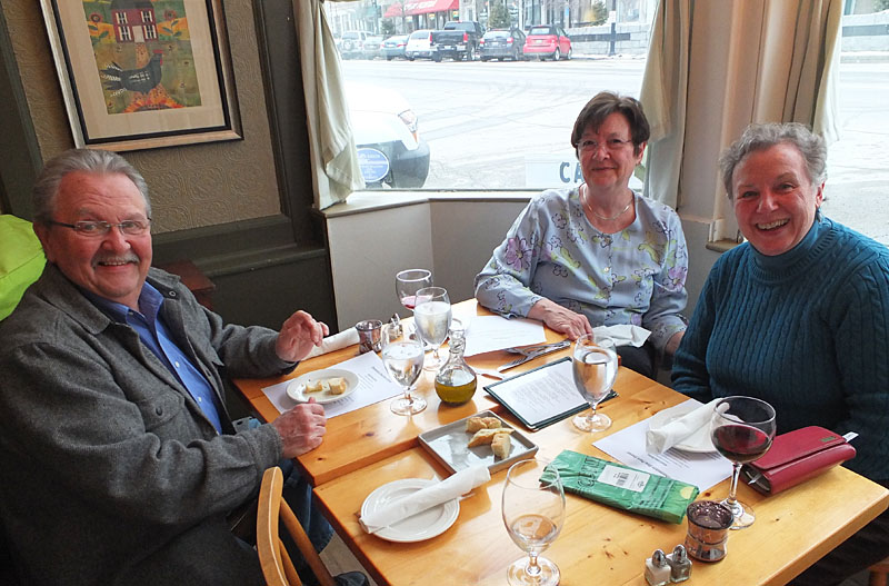 Steve Blackman, Virginia Blackman and Jane Piper ready themselves for dinner.