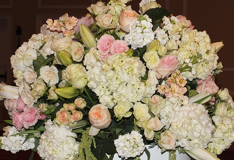 A bouquet of beautiful flowers for a special day.