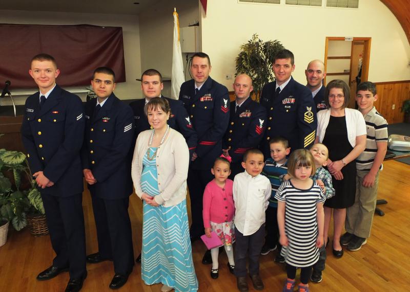 Crew and family of the USCGC Tackle