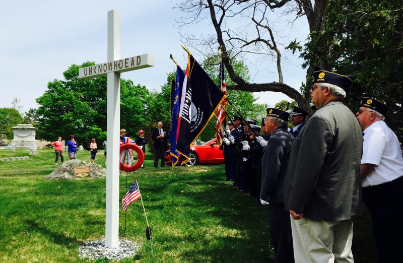 At the cross of the Unknown Dead, at Amsbury Cemetery, in Rockport, Memorial Day 2015. (Photo by Lynda Clancy)