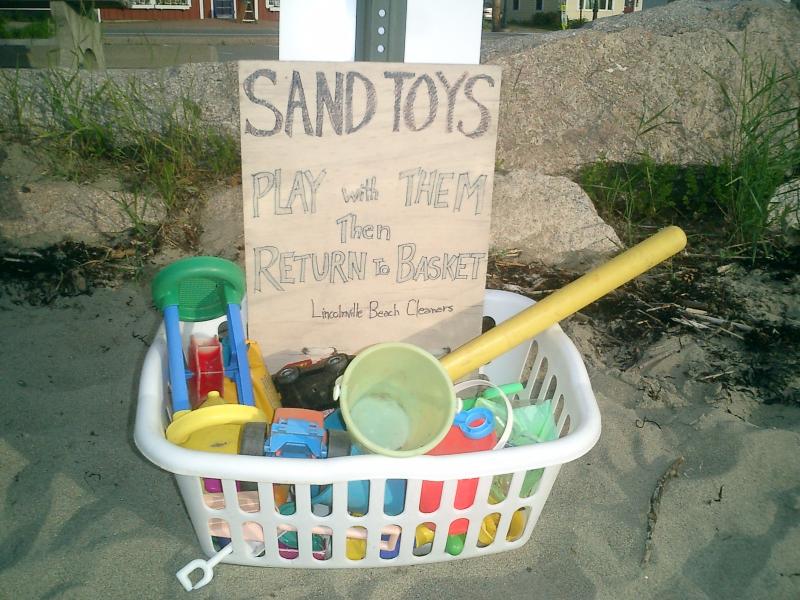 The beach toys we find end up in this basket, free for the playing.
Photo by Diane O’Brien beach