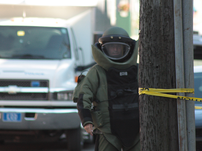 A section of Bay View Street in Camden was closed to traffic Friday afternoon following the discovery of an unclaimed backpack that was eventually destroyed by the Maine State Police Bomb Squad. (Photo by Holly S. Edwards)