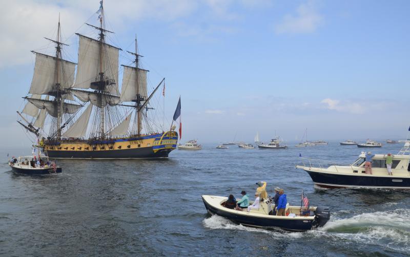 Sailing up Penobscot Bay, L’Hermione towered above her American friends in a flotilla of history and bonhomie. (Photo by Lynda Clancy)